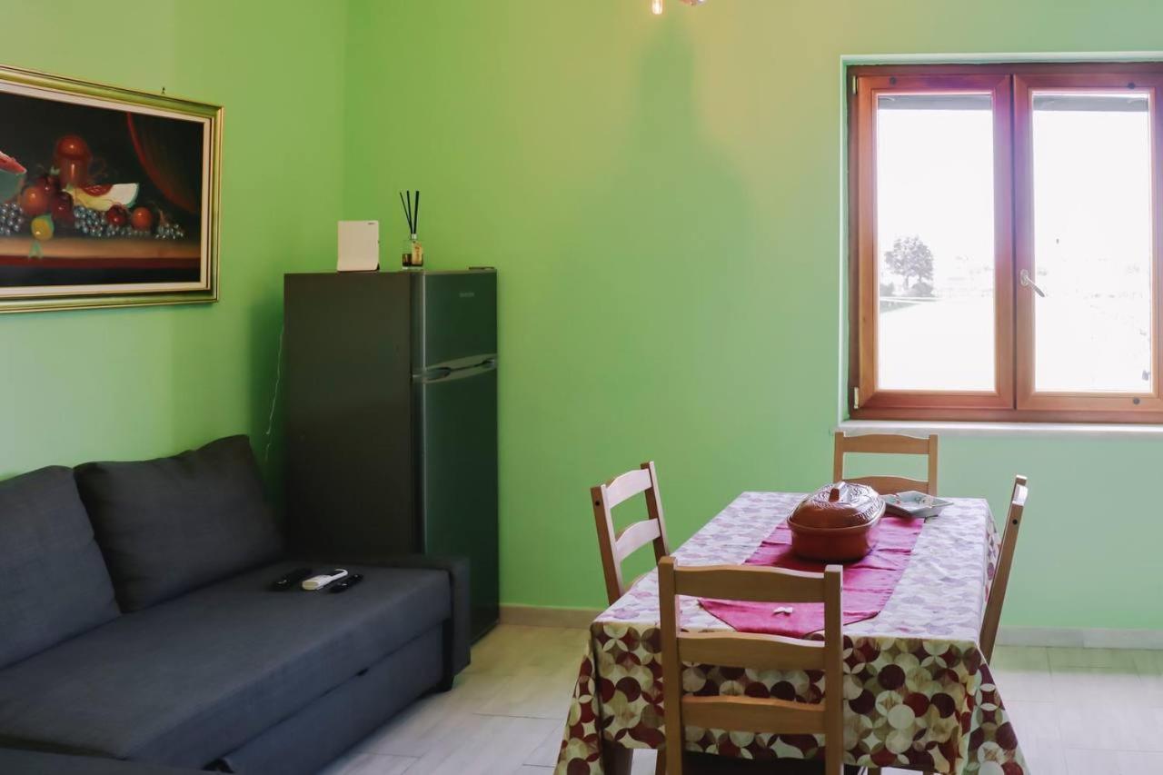 Holiday-Caroline Apartment Pompei Ngoại thất bức ảnh